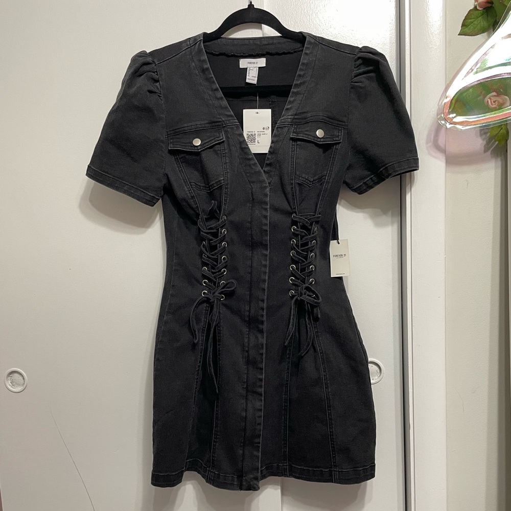 FOREVER 21 Zip up corset black dress